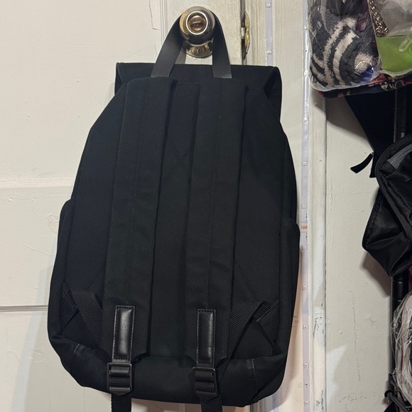 Everlane Backpack - Picture 2 of 15